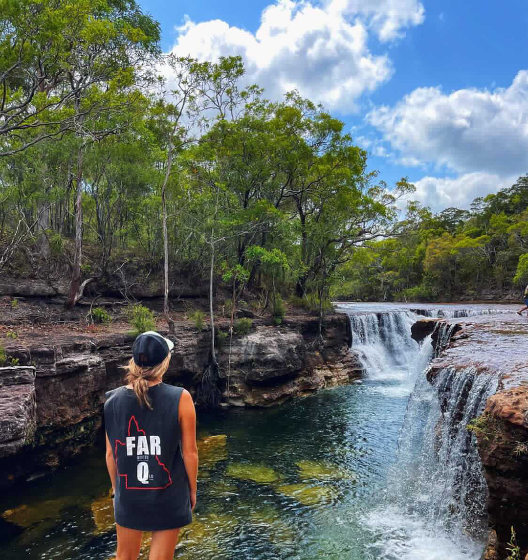 Singlet- QLD outline